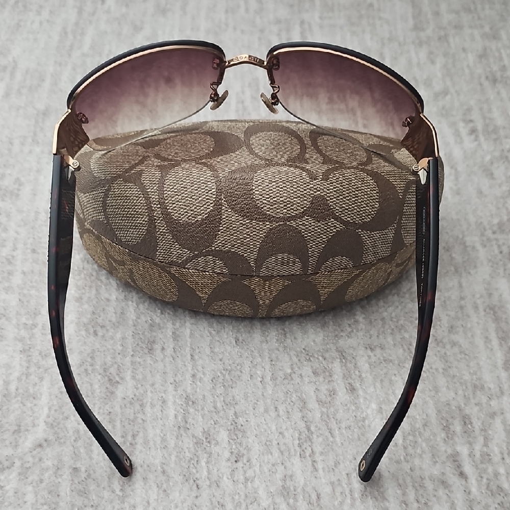 Coach Black and Brown Sunglasses - Picture 3 of 5